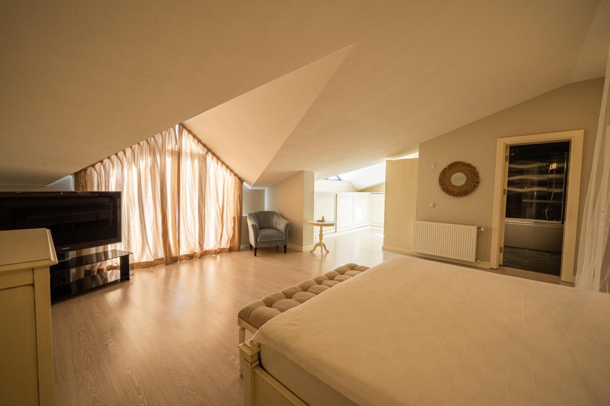 Heart De Maison *